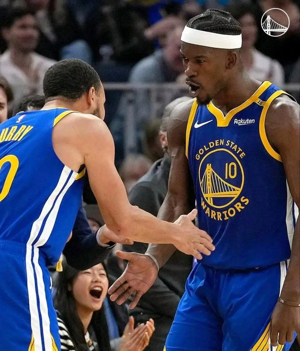 勇士队主场完胜,凭借团队合作实现逆转 勇士队主场完胜,凭借团队合作实现逆转