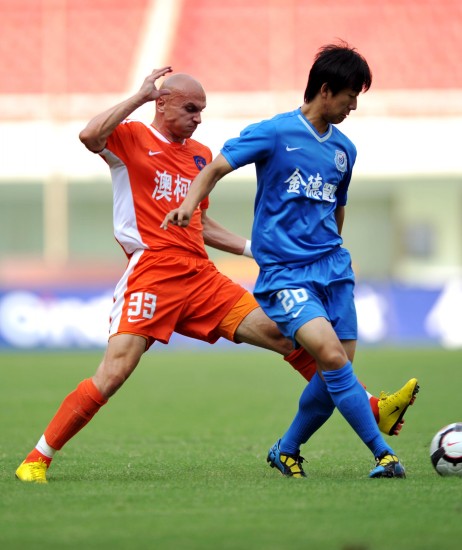长沙金德客场不敌贵州人和,中超排名再次掉落的简单介绍 长沙金德客场不敌贵州人和,中超排名再次掉落的简单介绍