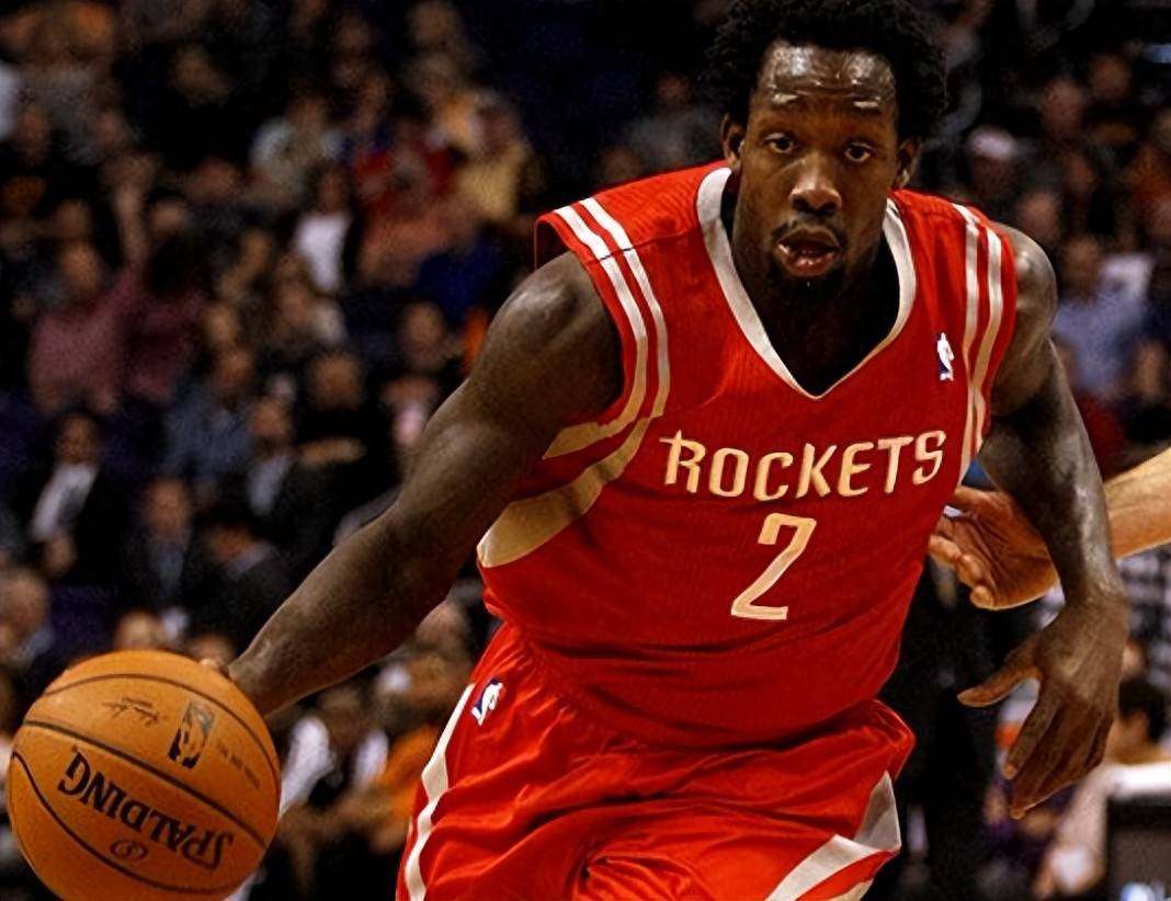 熊猫体育-奇才轻取76人，贝弗利制霸全场